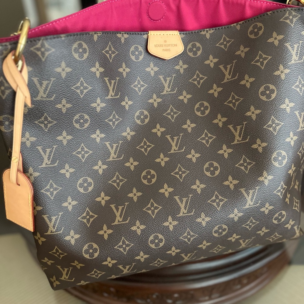 Louis Vuitton Monogram Tote with Pink Lining and Natural Vachetta Trim